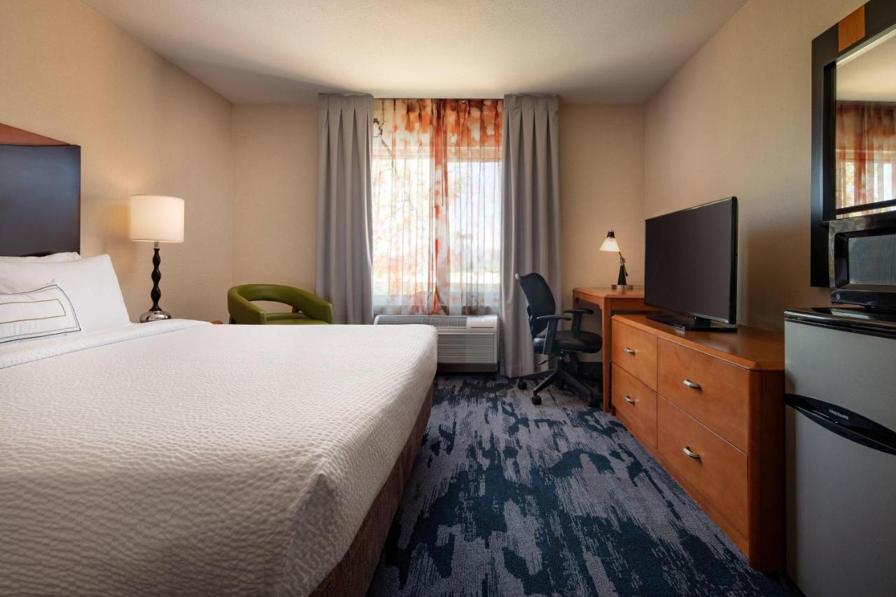 Fairfield Inn & Suites Redding Exteriör bild