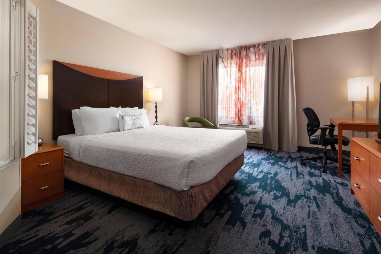 Fairfield Inn & Suites Redding Exteriör bild